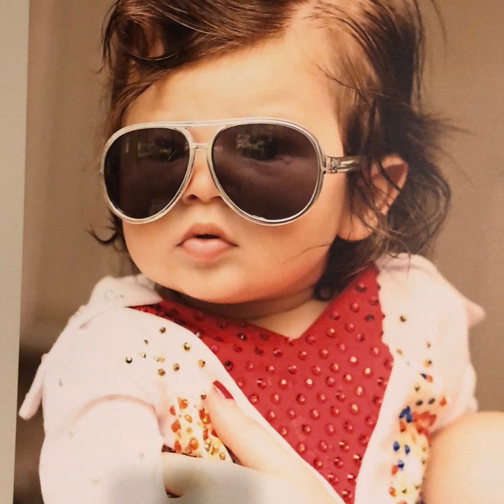 Meet your Posher, Angela